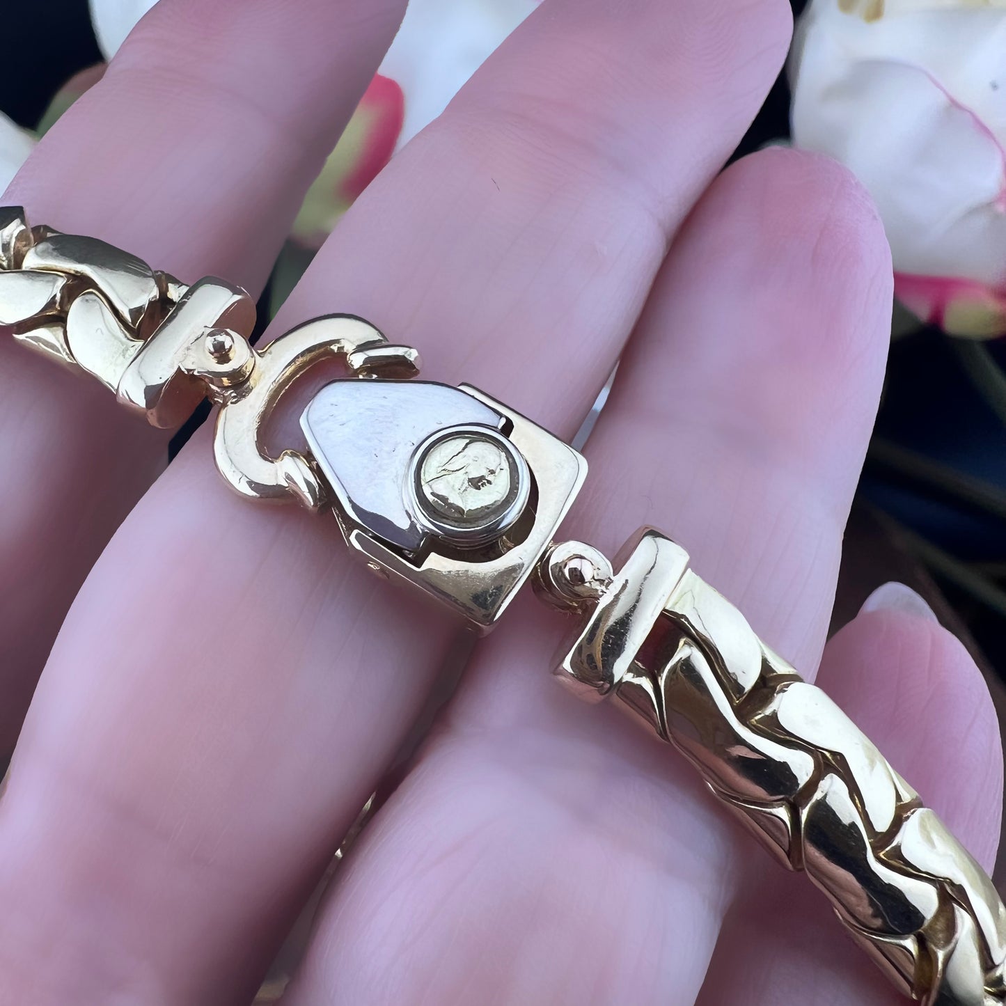 Vintage-Schlangenarmband aus 18 Karat Gelbgold mit Kobra-Glied, Rubinen und Diamanten – 1970er