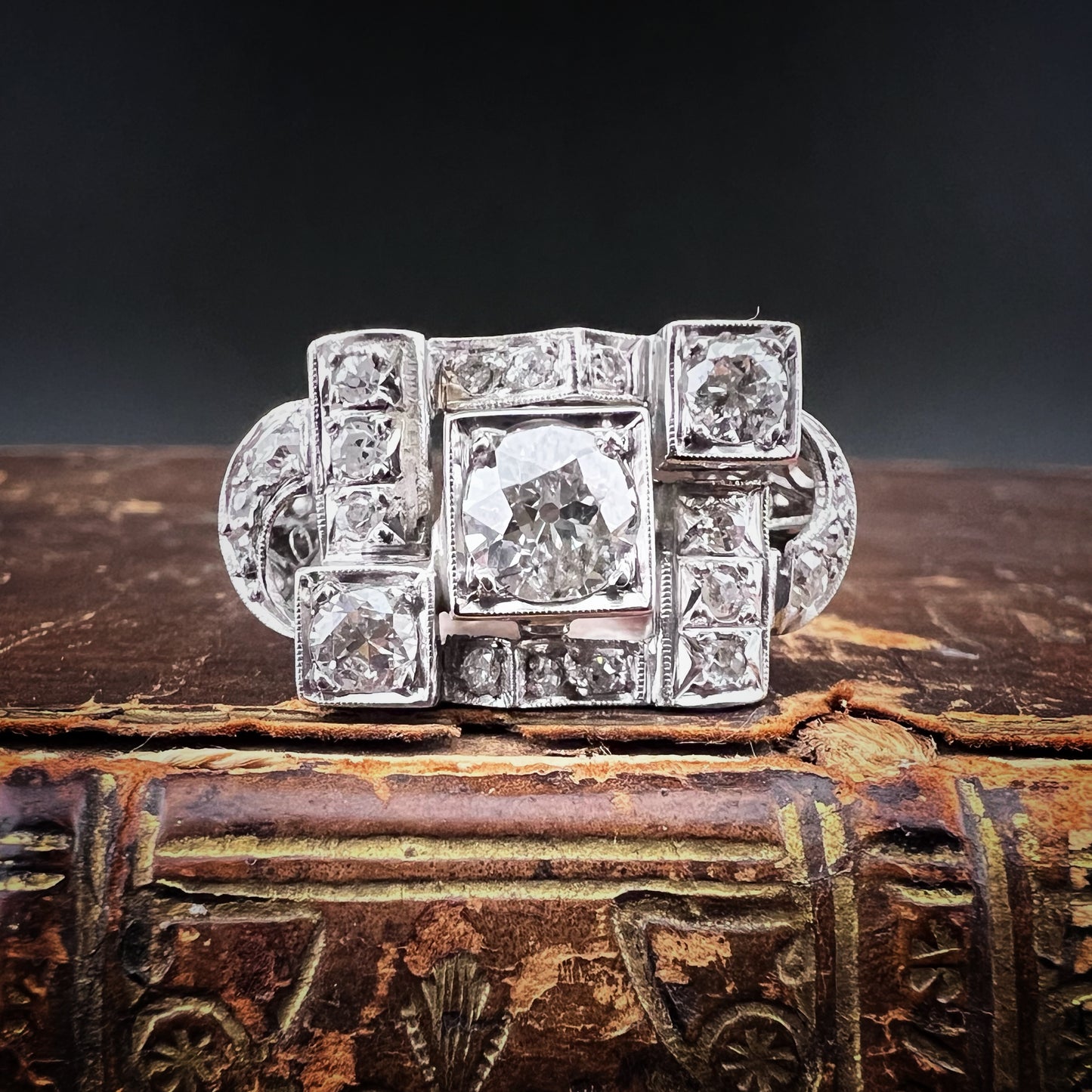 Art Deco Platinum Ring with Natural Diamonds