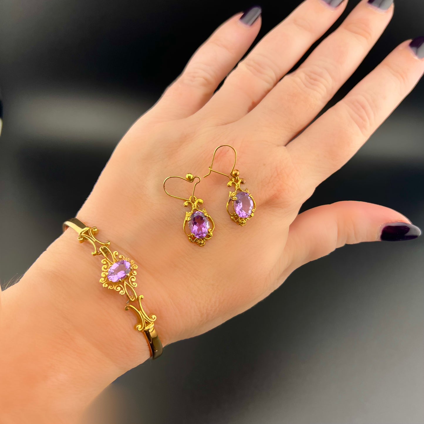 9ct gold and amethyst bracelet and earrings set