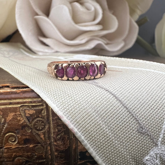 Fede in oro con 5 rubini