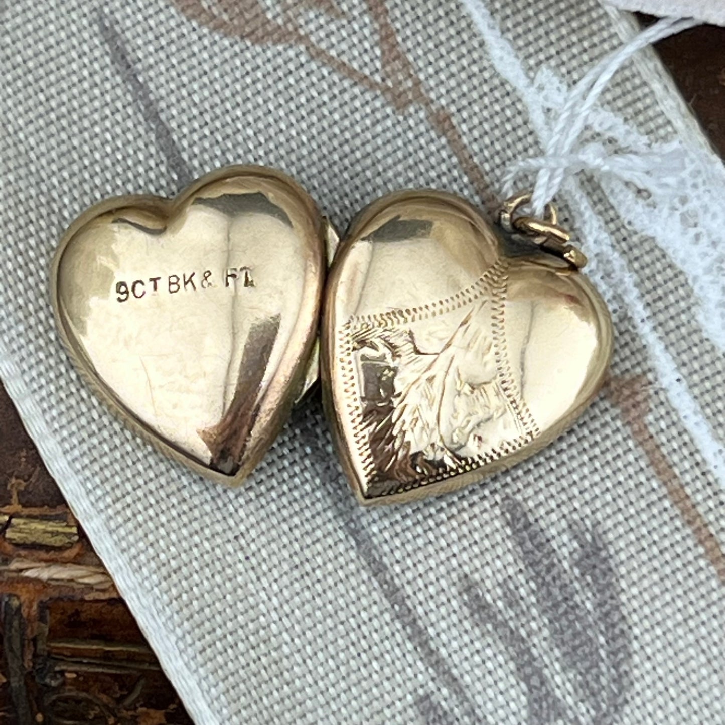 N. 06 - Locket porta foto in oro 9 ct back & front primi ‘900