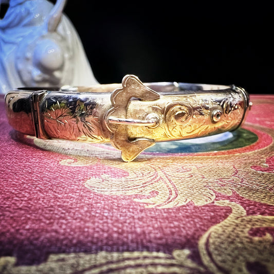 Antikes Manschettenarmband mit Schnallenverzierung – Chester 1914