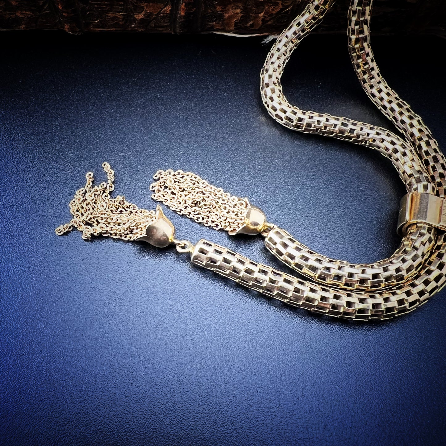 Vintage 1970s Necklace in 18K Yellow Gold