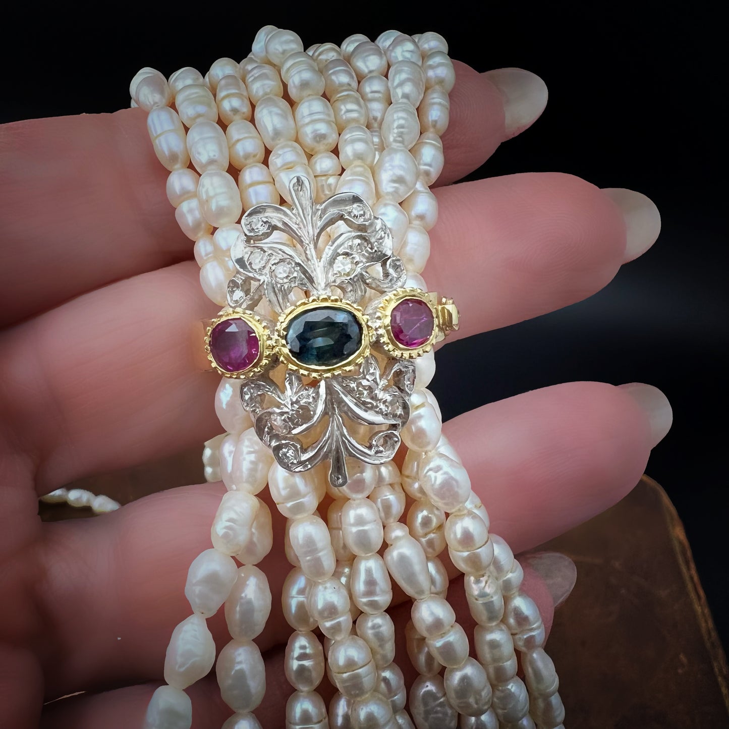Vintage 18k yellow gold pearl clasp with sapphire, rubies and diamonds