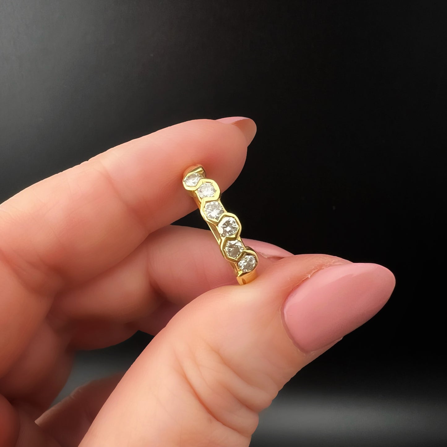 18k gold Riviera wedding ring with honeycomb diamonds