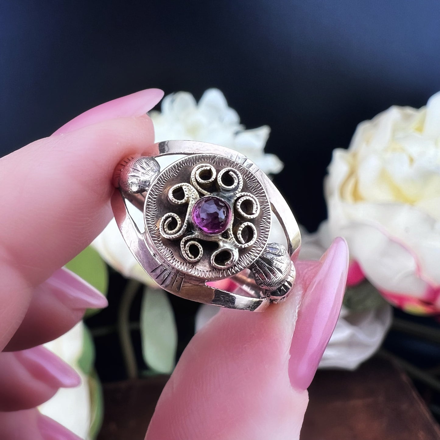 Bourbon Ring with Mauve Glass Paste