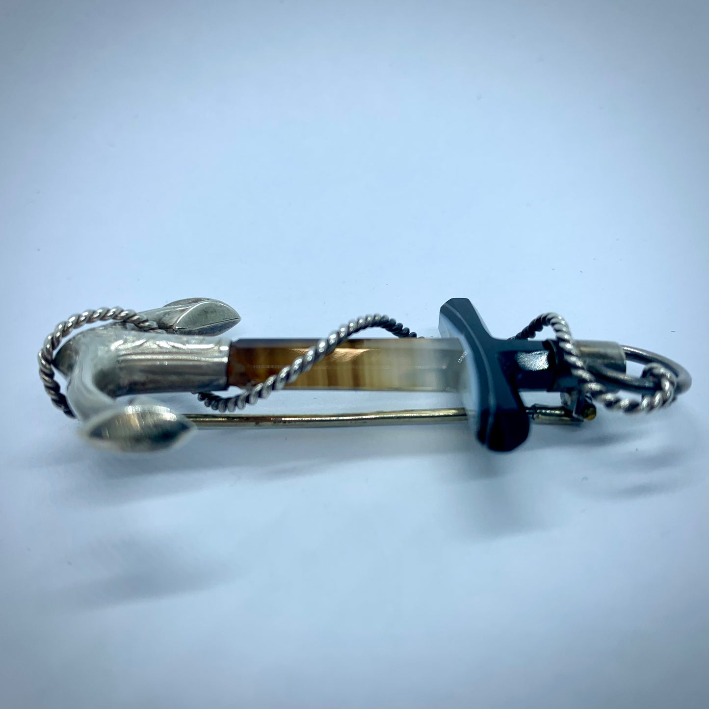 Antique Scottish anchor brooch with silver and agate top