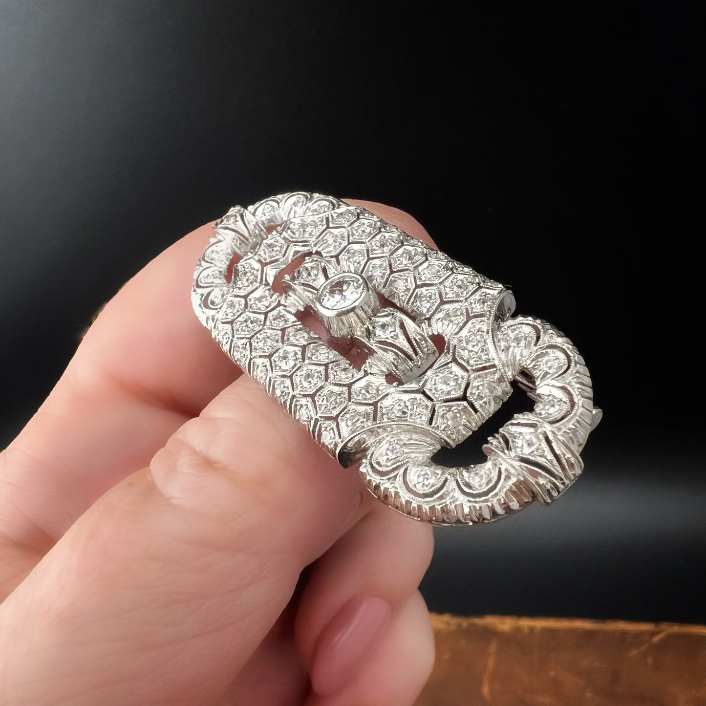 Art-Deco-Brosche aus Platin und Diamanten