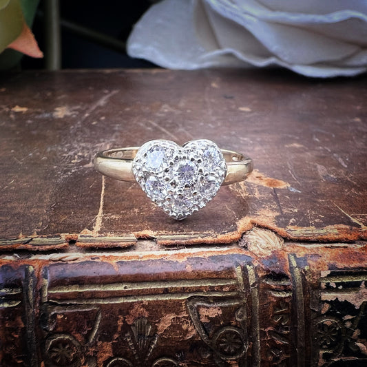 Anello vintage a cuore in oro e zirconi – Inghilterra, anni ’80