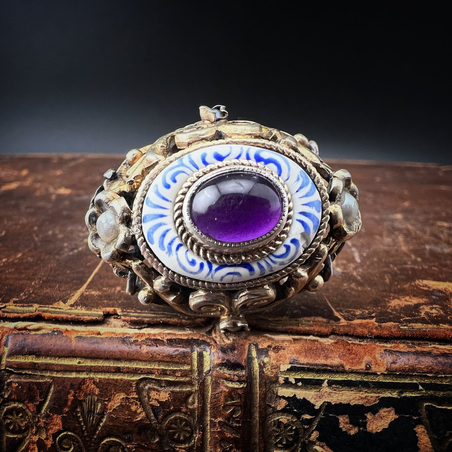 Antique Ring with Austro-Hungarian Brooch and Cabochon Amethyst in Gold-Plated Silver and Gold