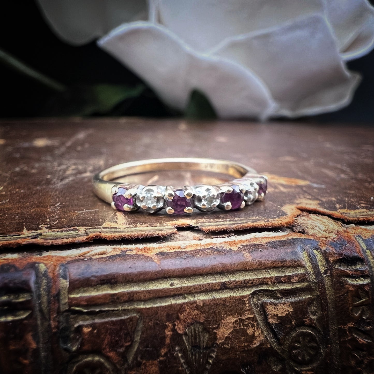 Ring with rubies and diamonds