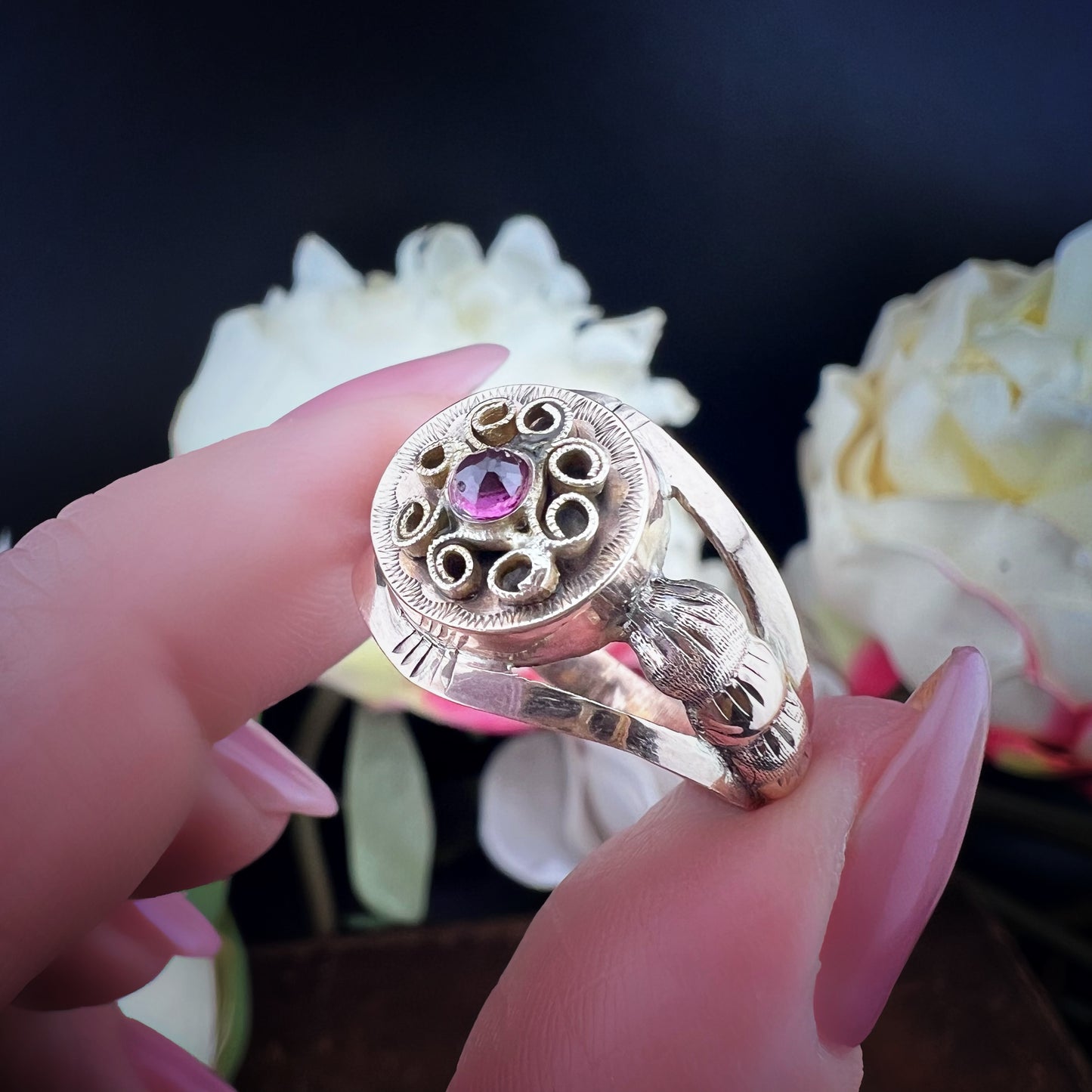 Bourbon Ring with Mauve Glass Paste