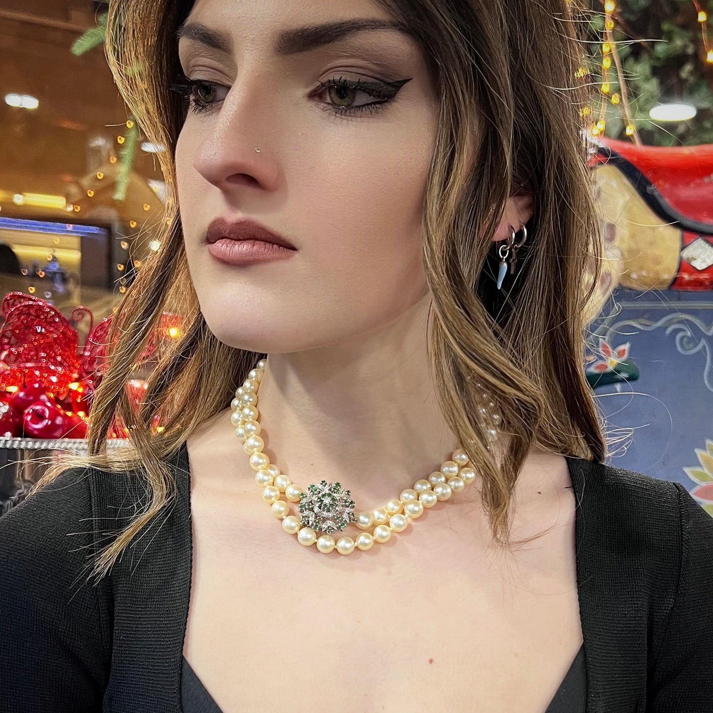 Pearl necklace, 82.5 cm, large 18 ct white gold clasp, emeralds, diamonds