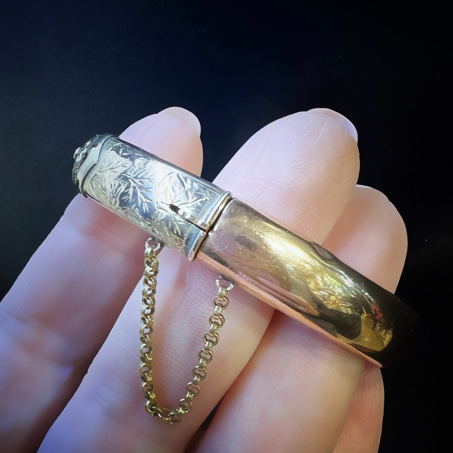 Antique cuff bracelet with buckle decoration - Chester 1914