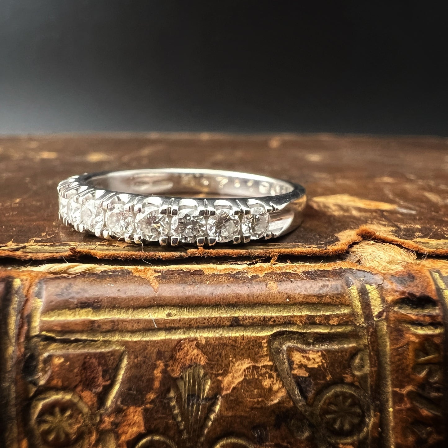 18k white gold Riviera wedding ring with 11 certified IF/VS G/H diamonds