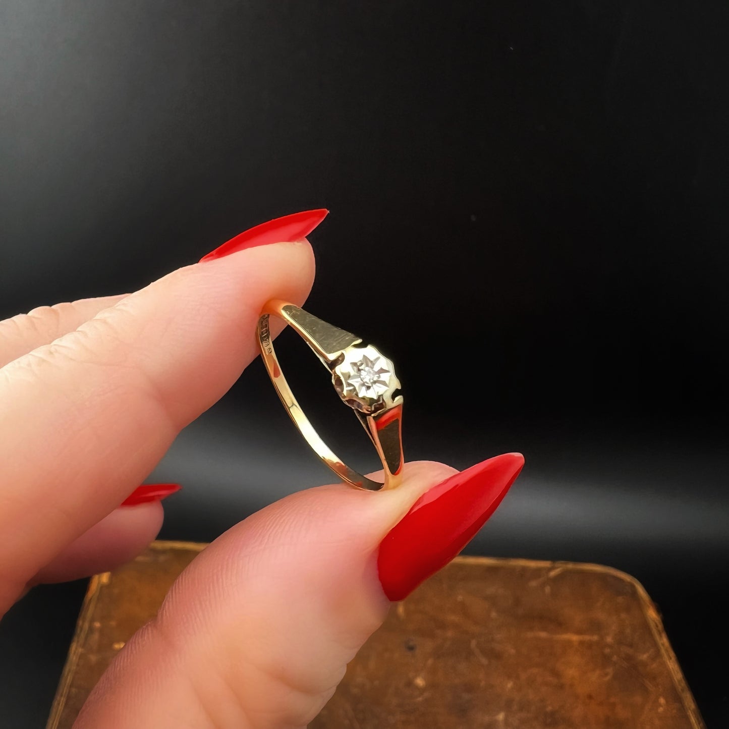 Vintage solitaire ring, Sheffield 1980 9ct gold and diamond