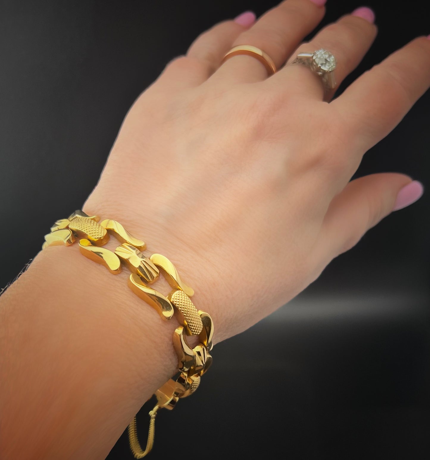 Bracciale anni ‘50 in oro 18 carati firma F.O.B.