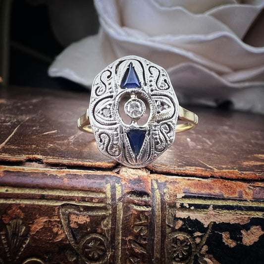 Anello Antico in Oro e Platino con Zaffiri e Diamanti – Periodo Decò (-1930)