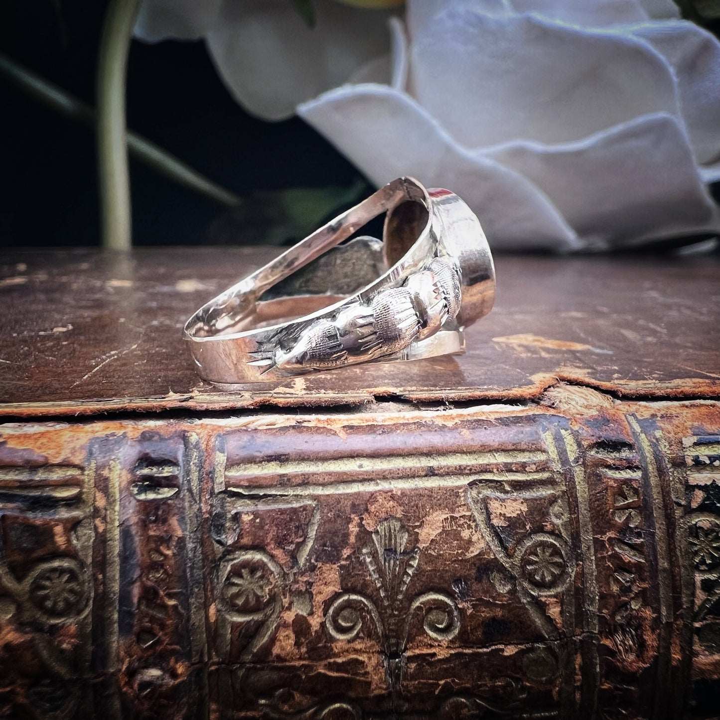 Bourbon Ring with Mauve Glass Paste