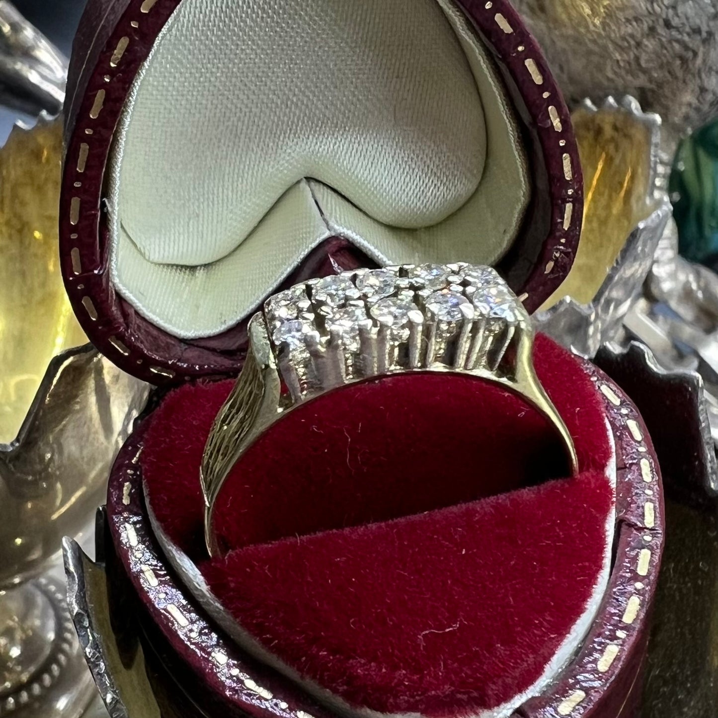 Riviére in yellow gold with a double row of diamonds