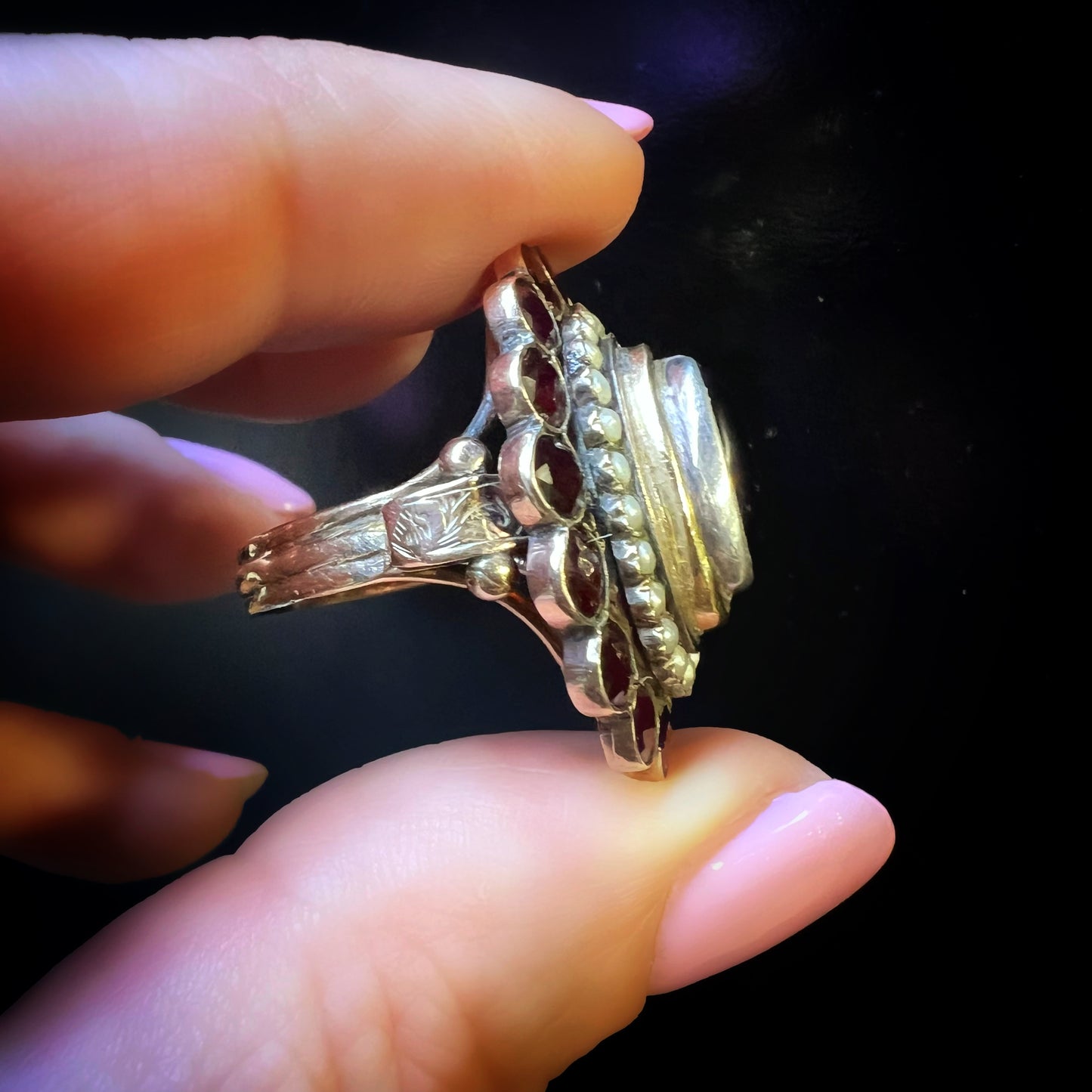 Gold locket ring with garnets and pearls, Italy, c. 1880