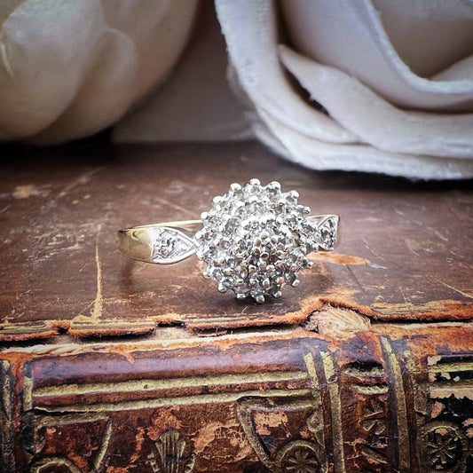 Anello vintage a cupola in oro giallo e diamanti