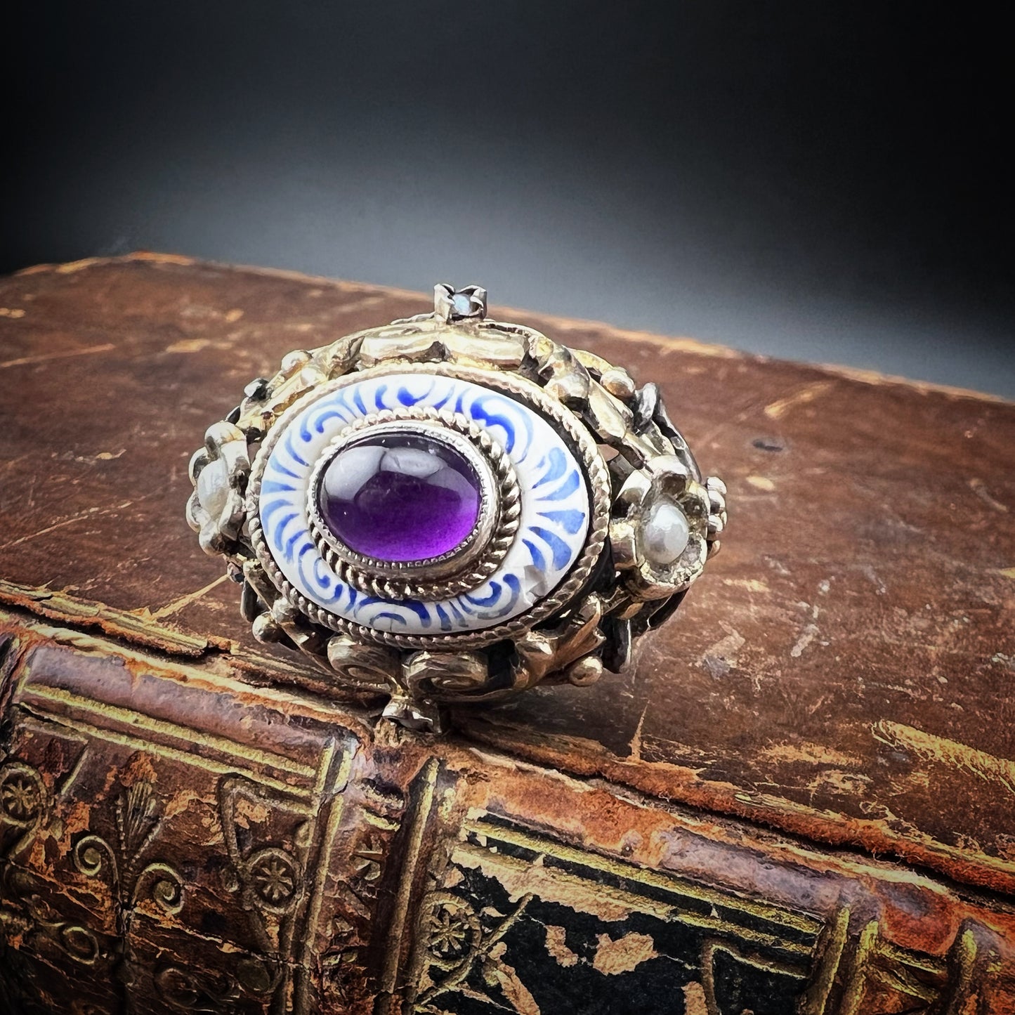 Antique Ring with Austro-Hungarian Brooch and Cabochon Amethyst in Gold-Plated Silver and Gold