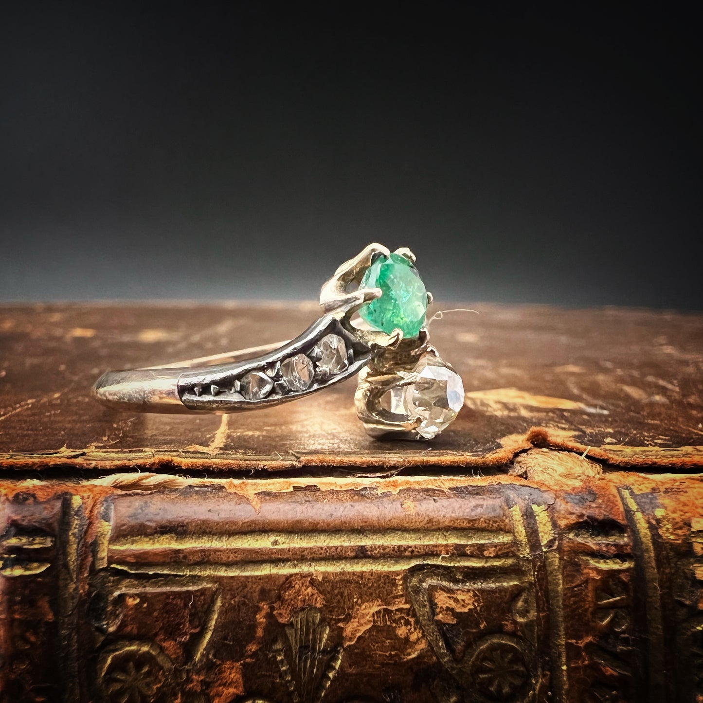 Toi et moi ring with 0.33 ct old mine diamond and emerald in 14 ct gold