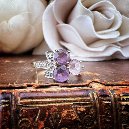 Anello vintage in oro con topazi viola e rosa – Inghilterra