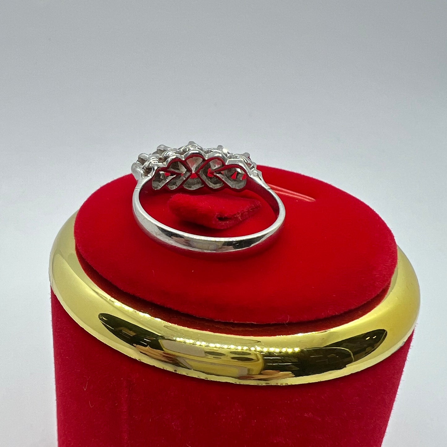 Wedding ring with five old mine diamonds, total estimated 1 ct