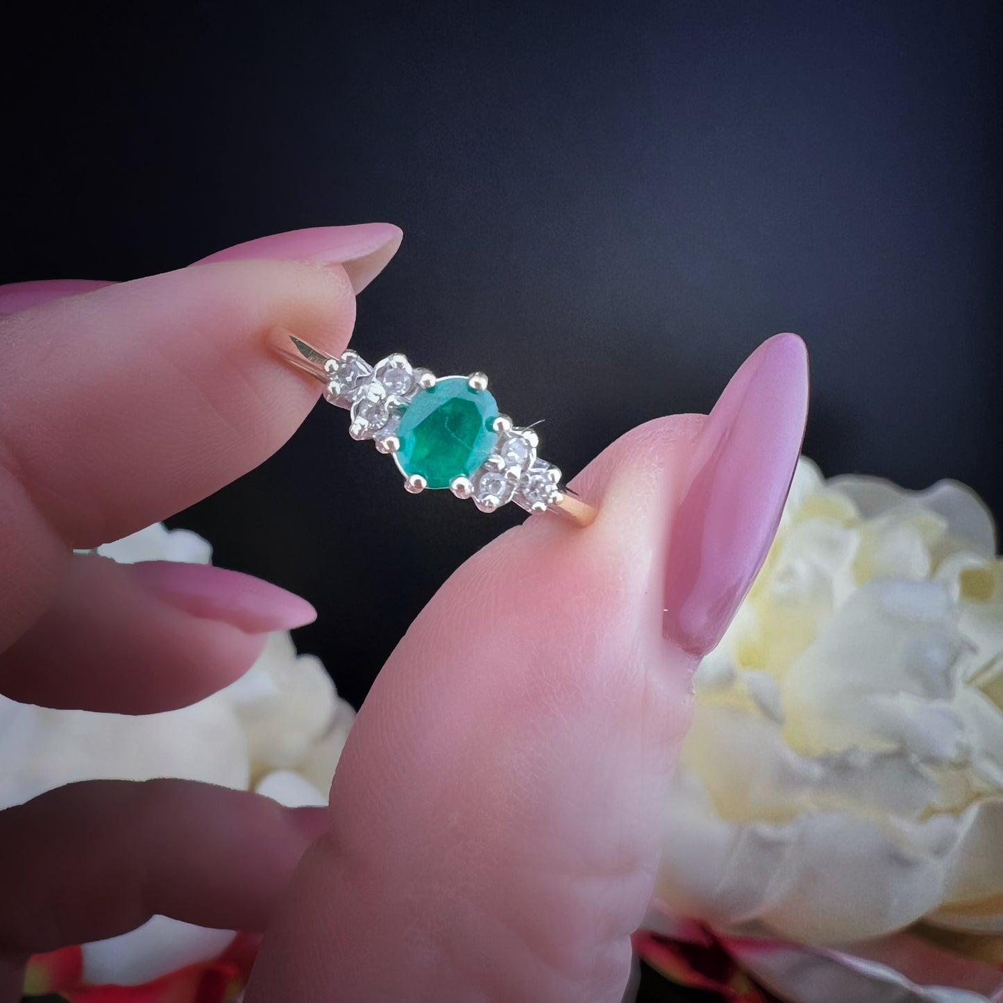 Smaragd- und Diamantring