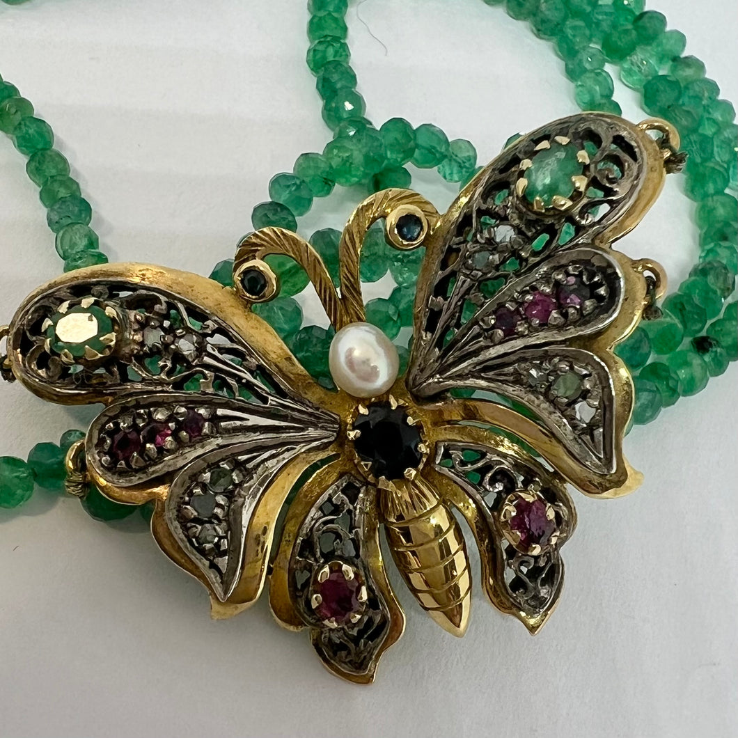 Farfalla pendente vintage in oro 18 carati con smeraldi, rubini, diamanti, zaffiro e perla