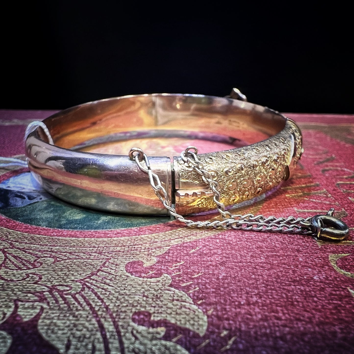 Antique rigid cuff bracelet with buckle decoration - Birmingham late 19th century