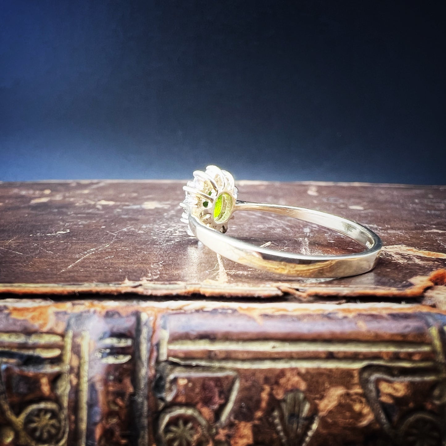 Vintage 9ct Yellow Gold Ring with Chrome Diopside and White Topazes
