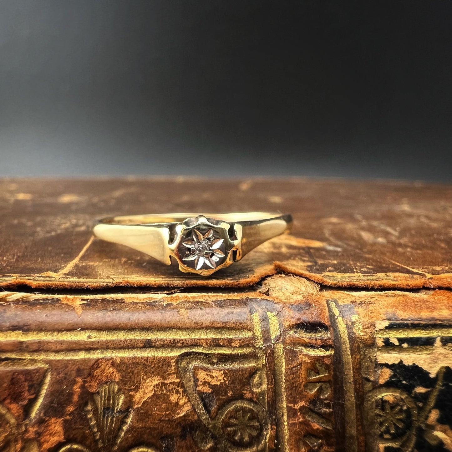 Vintage solitaire ring, Sheffield 1980 9ct gold and diamond