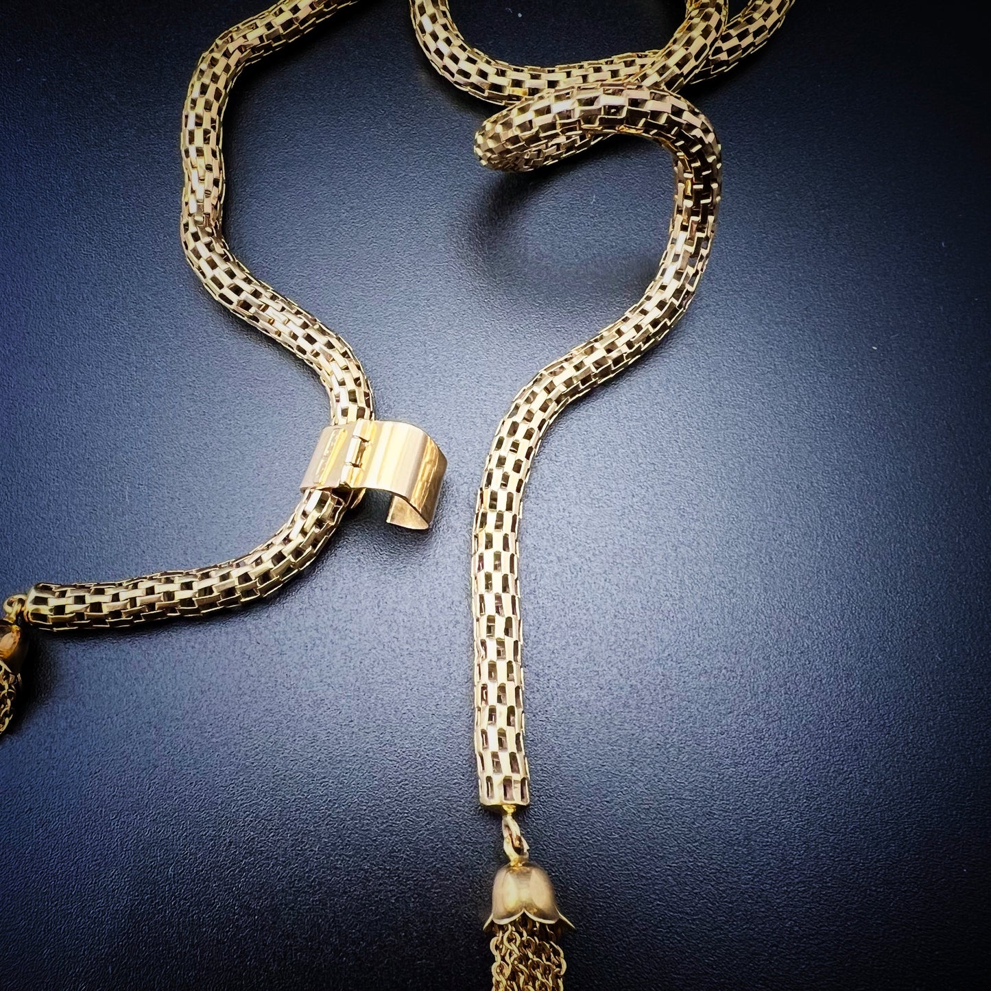 Vintage 1970s Necklace in 18K Yellow Gold