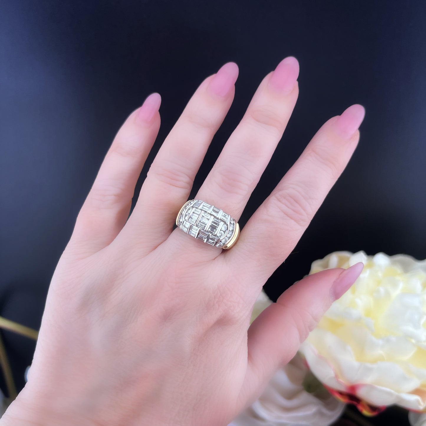 Vintage-Bandring aus 18 Karat Gelbgold mit Baguette- und runden Diamanten – insgesamt 2,31 ct