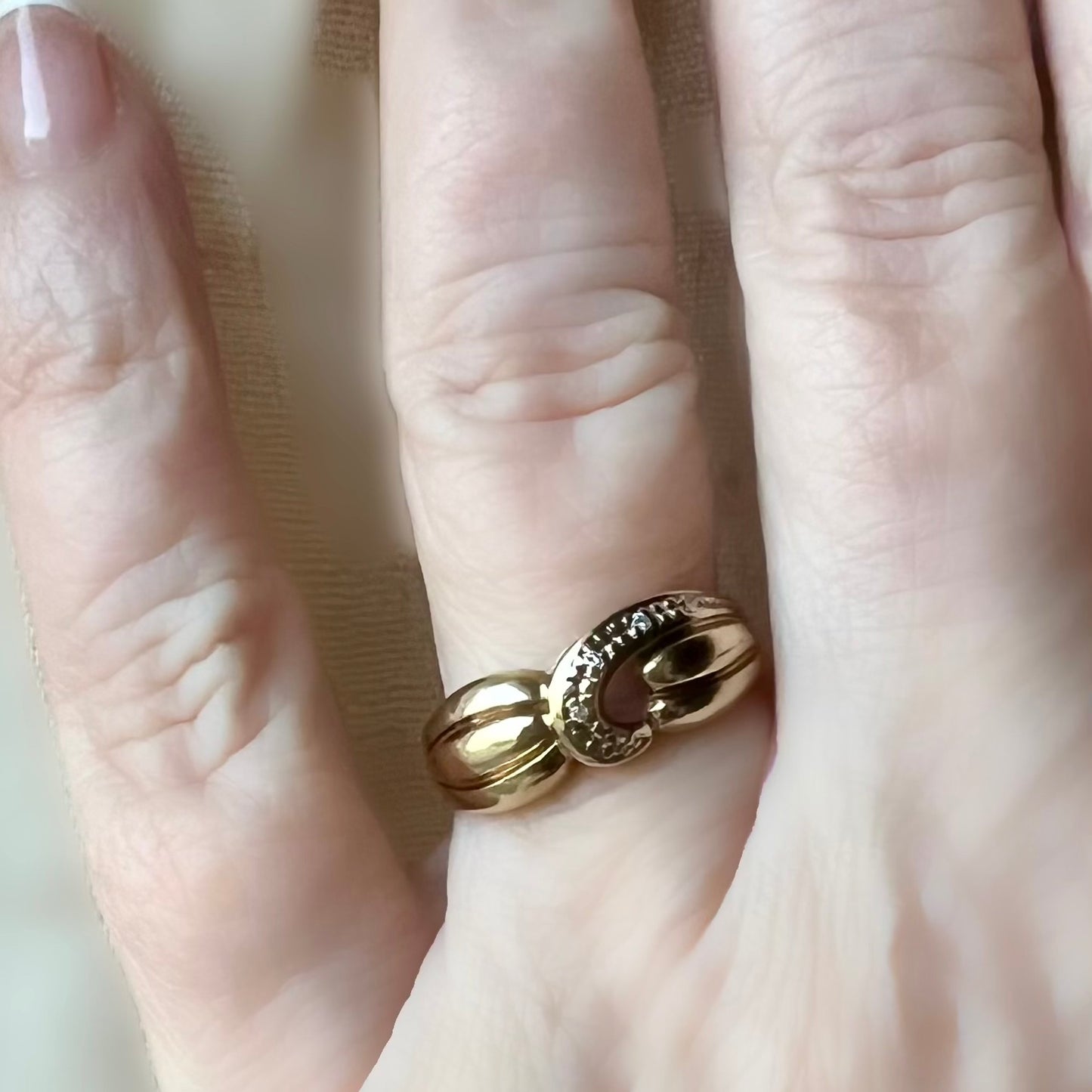 Bandring mit Diamanten