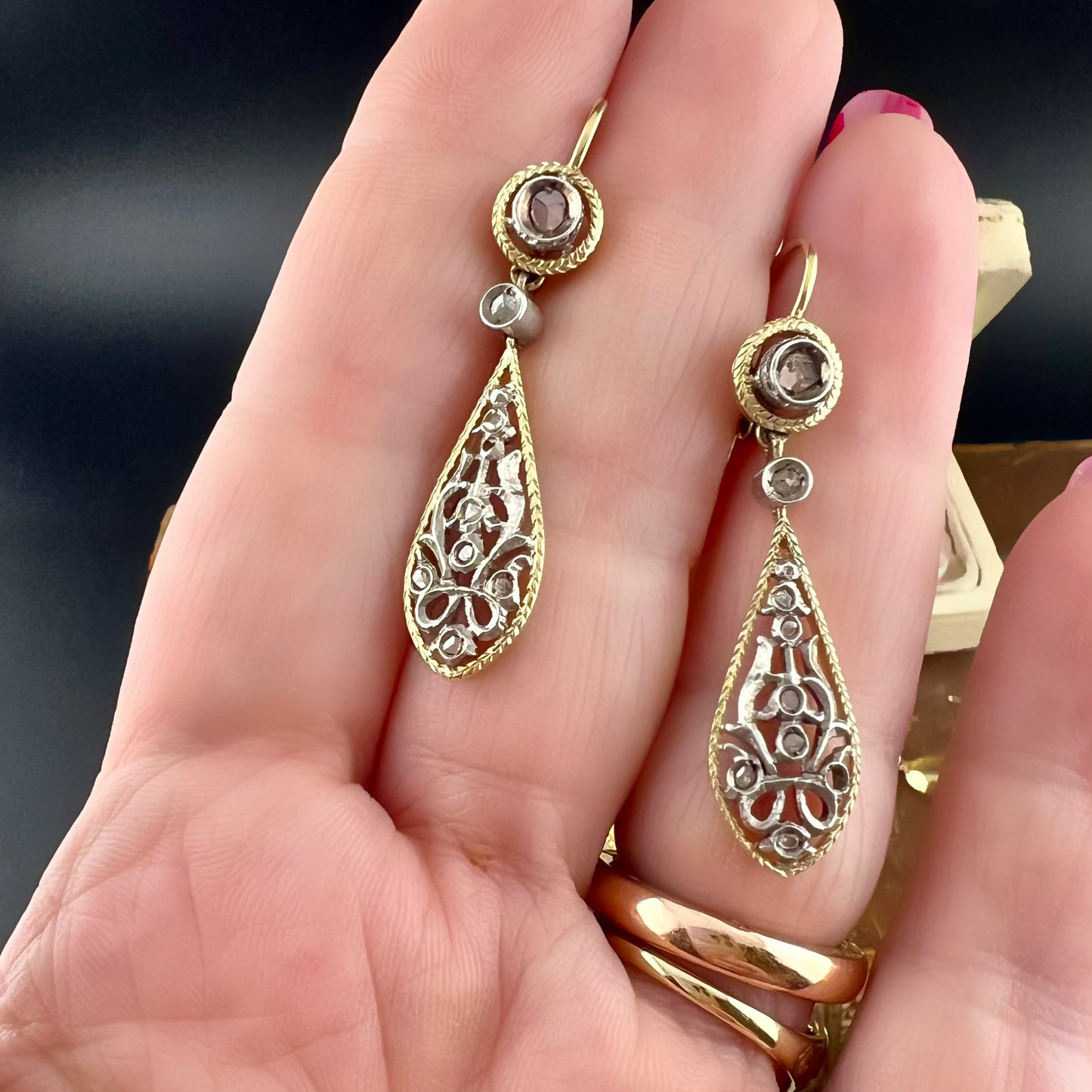 18k gold drop earrings with rose cut diamonds set in silver. Italy c. 1920.