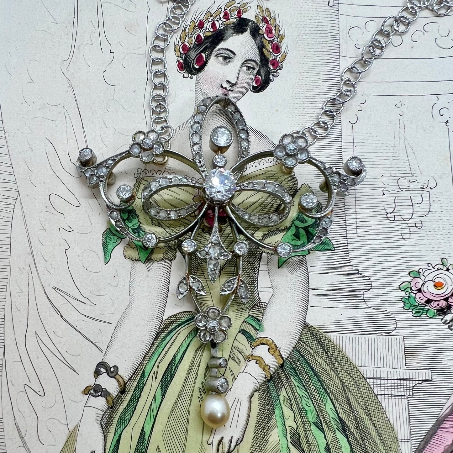 1920s lavalier necklace in 18kt white gold and 1.20ct diamonds