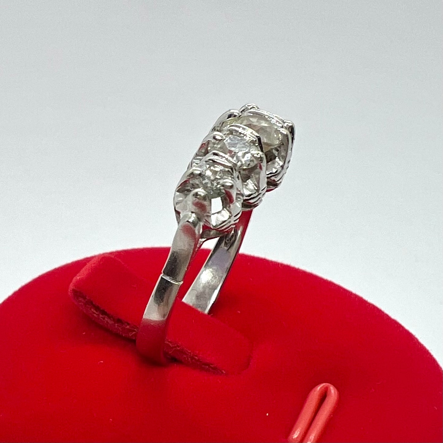 Wedding ring with five old mine diamonds, total estimated 1 ct