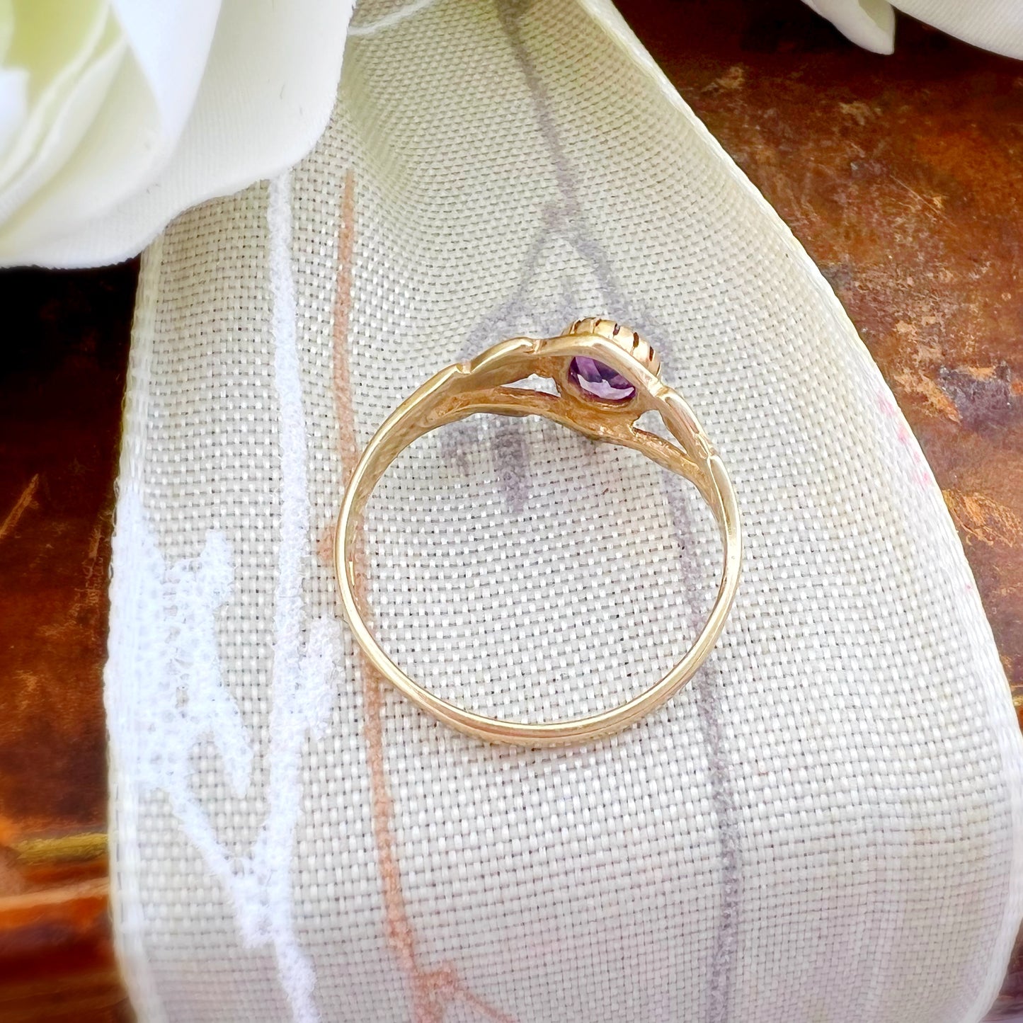 Anello vintage chevalier con ametista