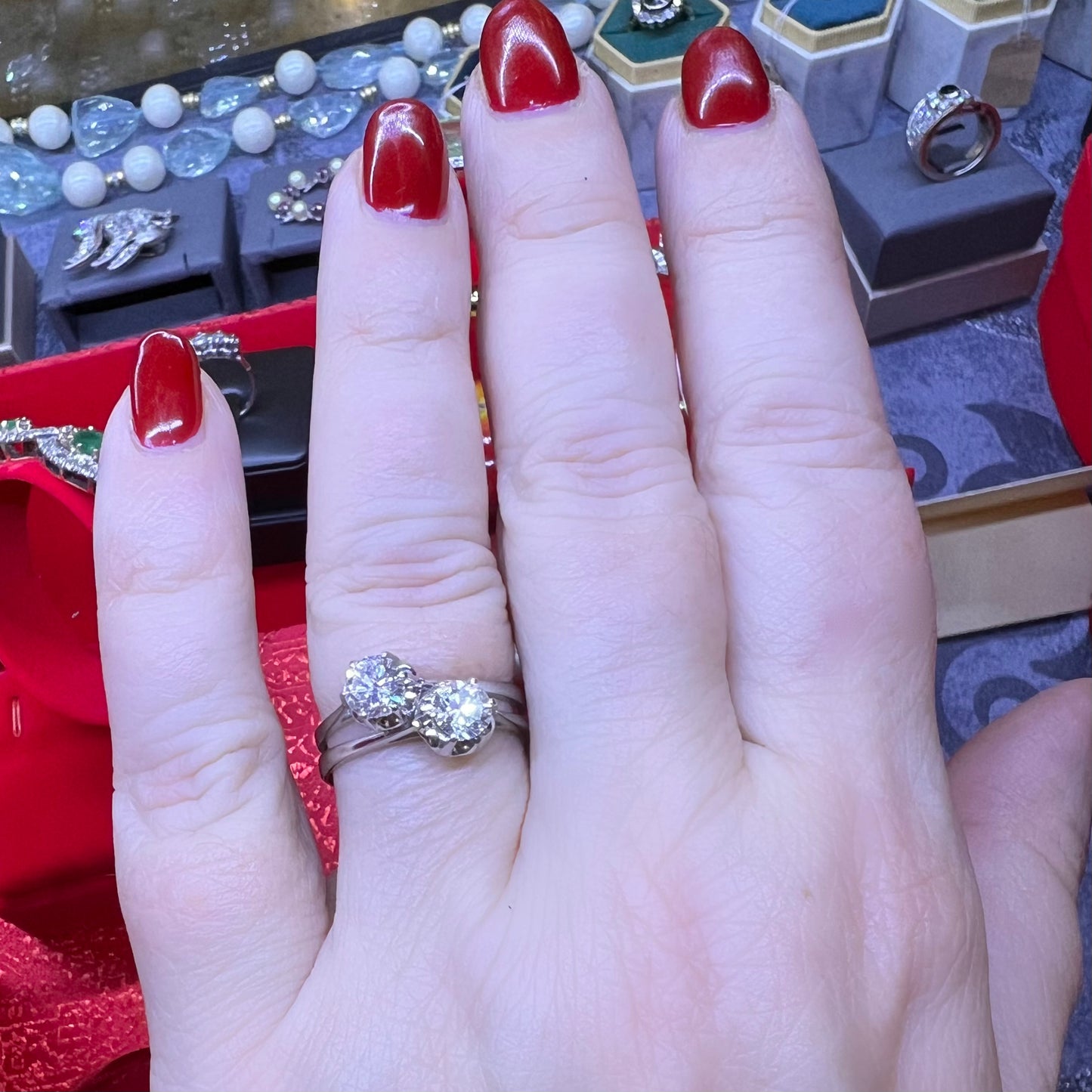 Anello “toi et moi” o contrariè oro bianco 18 kt e diamanti .52/.55 - .46/.48 ct. GIA