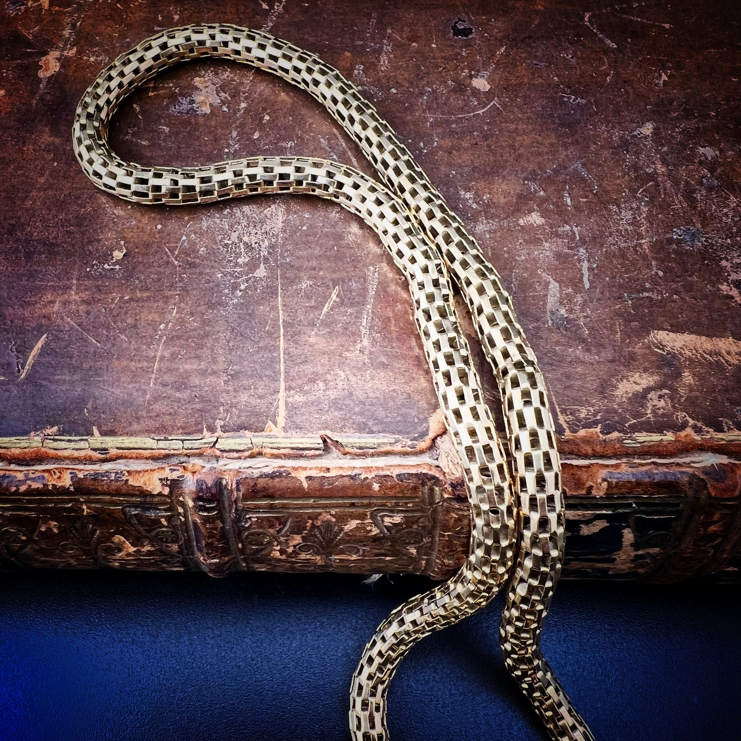 Vintage 1970s Necklace in 18K Yellow Gold