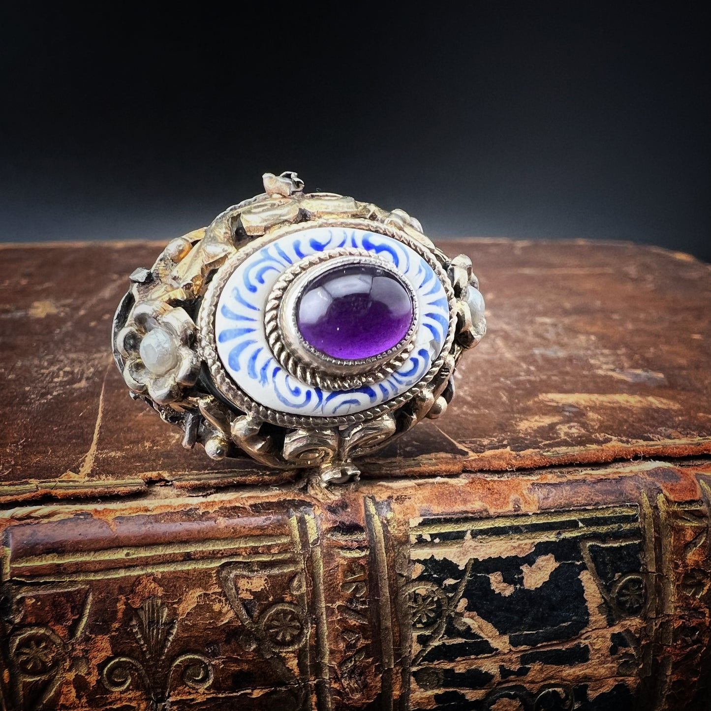 Antique Ring with Austro-Hungarian Brooch and Cabochon Amethyst in Gold-Plated Silver and Gold