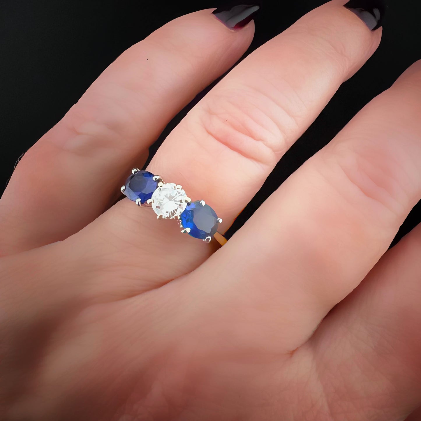 18k gold diamond and sapphire ring. Italy, c. 1920.