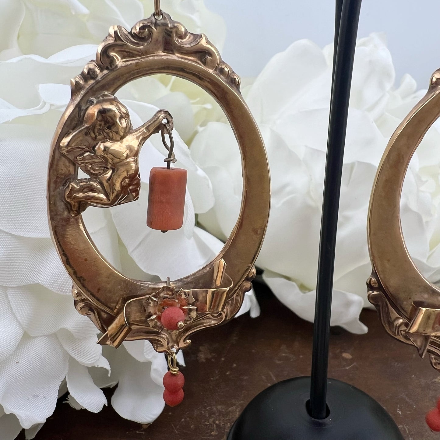 Orecchini Borbonici con Putto e Coralli — Modello Rarissimo, Regno delle Due Sicilie, metà ‘800