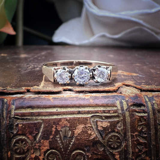 Anello trilogy vintage in oro e cubic zirconia – Birmingham 1981