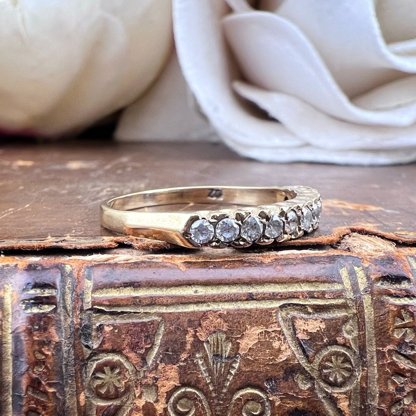 Anello Riviera Vintage in Oro Giallo con Cristalli