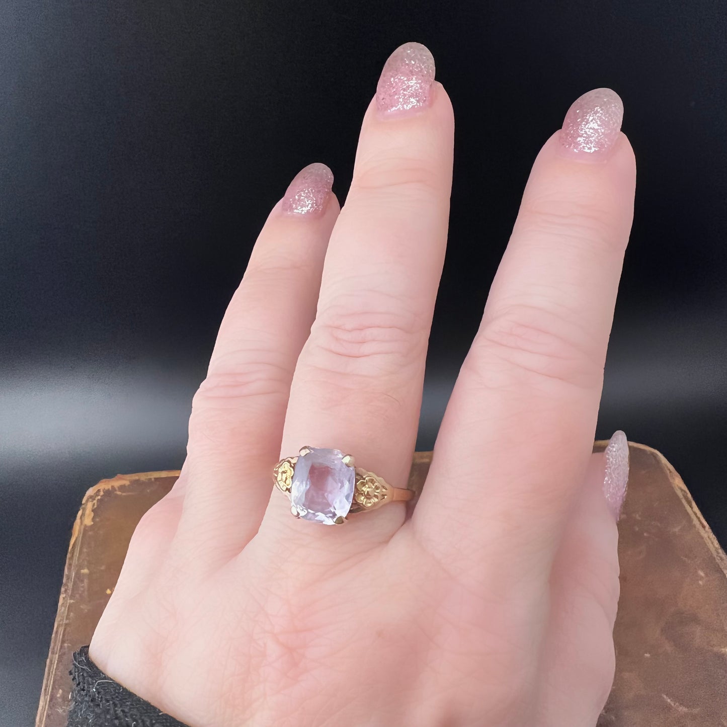 9ct gold ring with natural emerald-cut amethyst